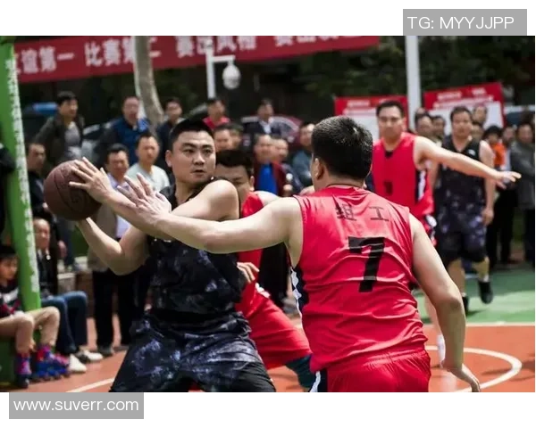 勇士与爵士的巅峰对决回顾16-17赛季精彩瞬间与战术分析