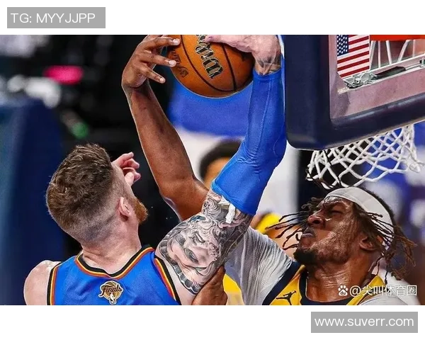 快船与步行者全场激战回顾球迷热情高涨精彩瞬间不断 快船与步行者全场激战回顾球迷热情高涨精彩瞬间不断