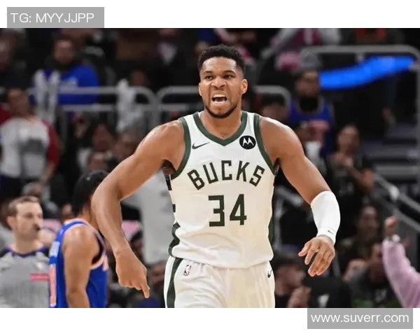 扬尼斯阿德托昆博如何在NBA赛场上实现自我突破与团队协作的完美结合 扬尼斯阿德托昆博如何在NBA赛场上实现自我突破与团队协作的完美结合